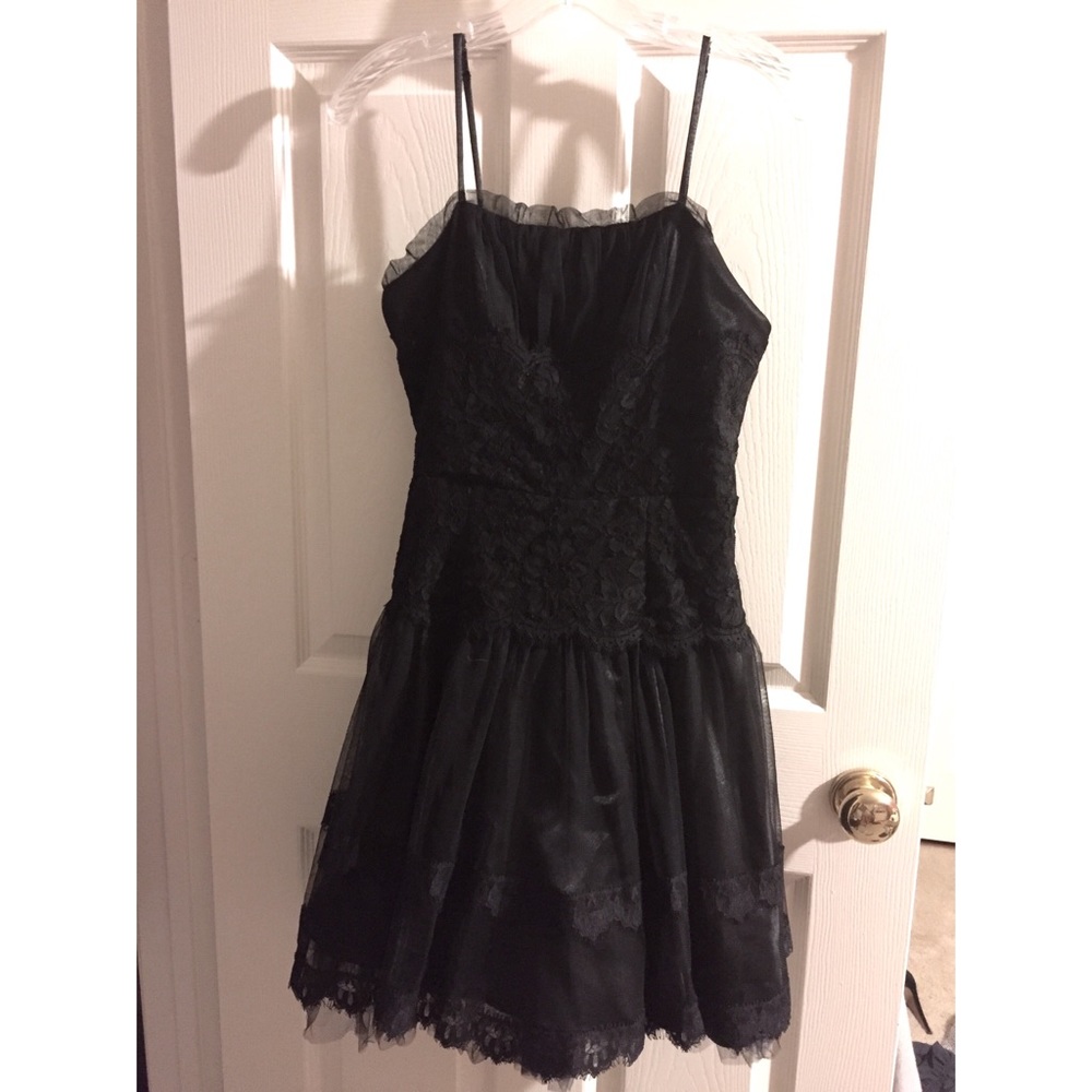 White | Black Lace Cocktail Dress